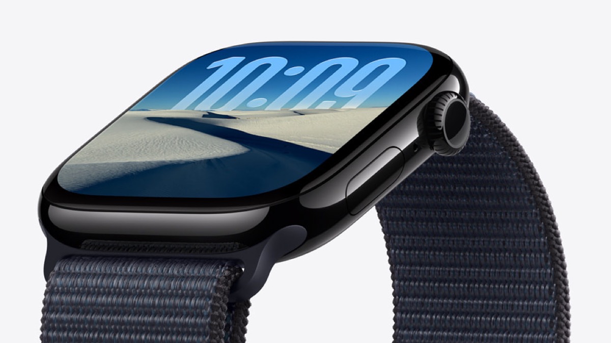 Apple Watch Series 11 디스플레이 클로즈업